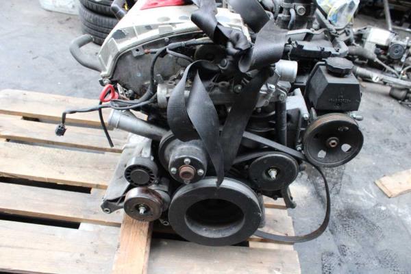 MOTEUR MERCEDES CLK / SLK 2.3 KOMPRESSOR CODE 111973 - Vue 2